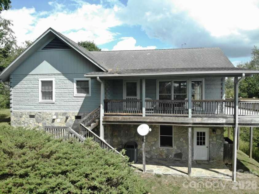 979 Wagon Road, Warrensville, NC 28693.  MLS# CAR4292311, YatesRealty ID 124. 