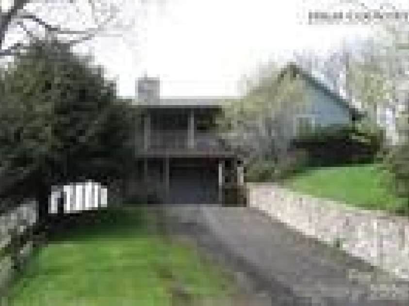 979 Wagon Road, Warrensville, NC 28693.  MLS# CAR4292311, YatesRealty ID 124. 