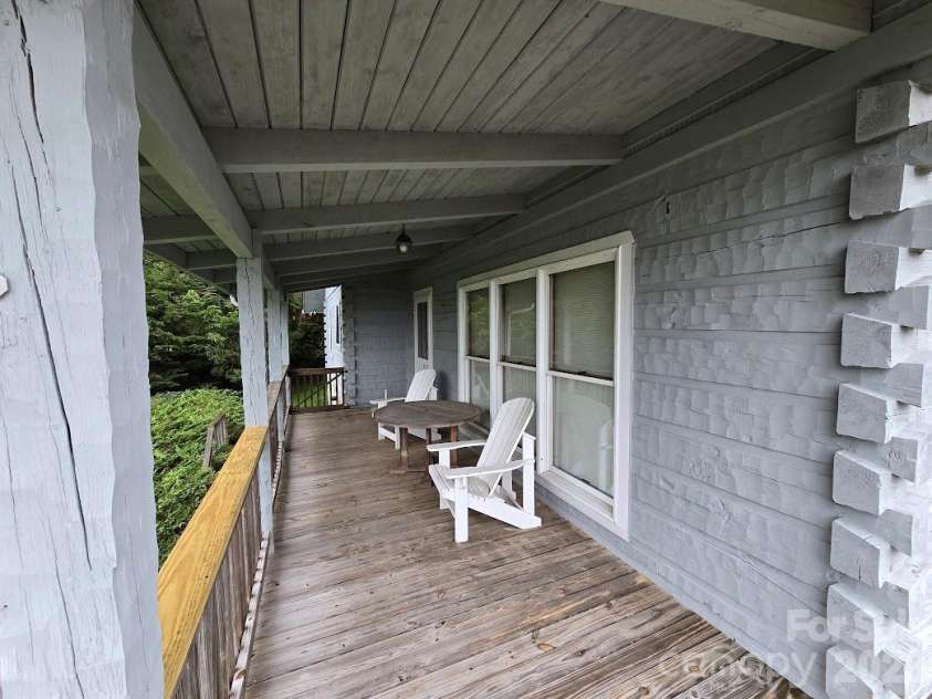 979 Wagon Road, Warrensville, NC 28693.  MLS# CAR4292311, YatesRealty ID 124. 