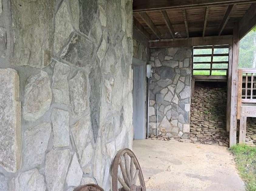 979 Wagon Road, Warrensville, NC 28693.  MLS# CAR4292311, YatesRealty ID 124. 