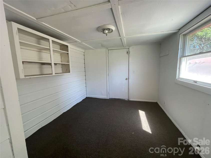 51 Robinson Street, Waynesville, NC 28786.  MLS# CAR4288484, YatesRealty ID 12400. 