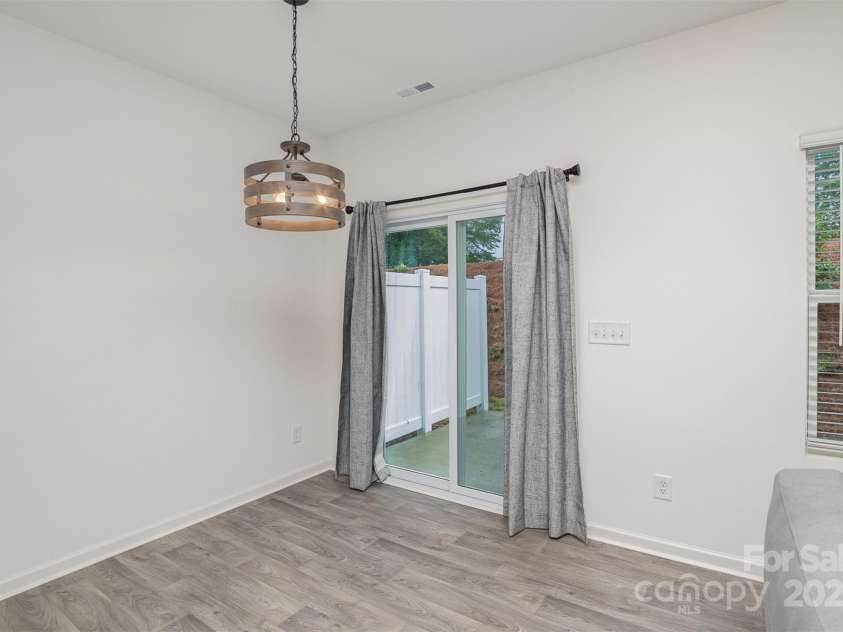 2004 Crooked Oak Lane, York, SC 29745.  MLS# CAR4230482, YatesRealty ID 12402. 