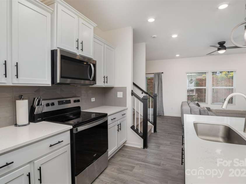 2004 Crooked Oak Lane, York, SC 29745.  MLS# CAR4230482, YatesRealty ID 12402. 