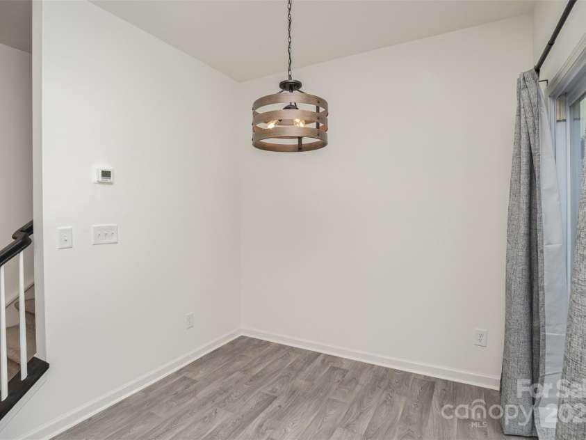 2004 Crooked Oak Lane, York, SC 29745.  MLS# CAR4230482, YatesRealty ID 12402. 