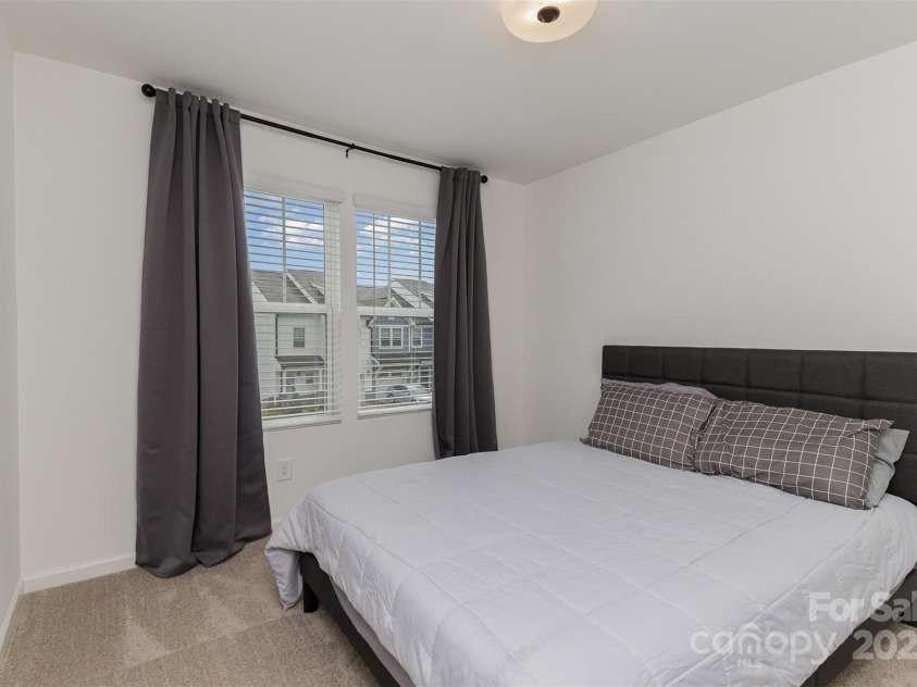 2004 Crooked Oak Lane, York, SC 29745.  MLS# CAR4230482, YatesRealty ID 12402. 