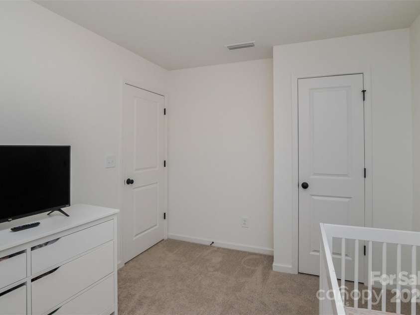 2004 Crooked Oak Lane, York, SC 29745.  MLS# CAR4230482, YatesRealty ID 12402. 