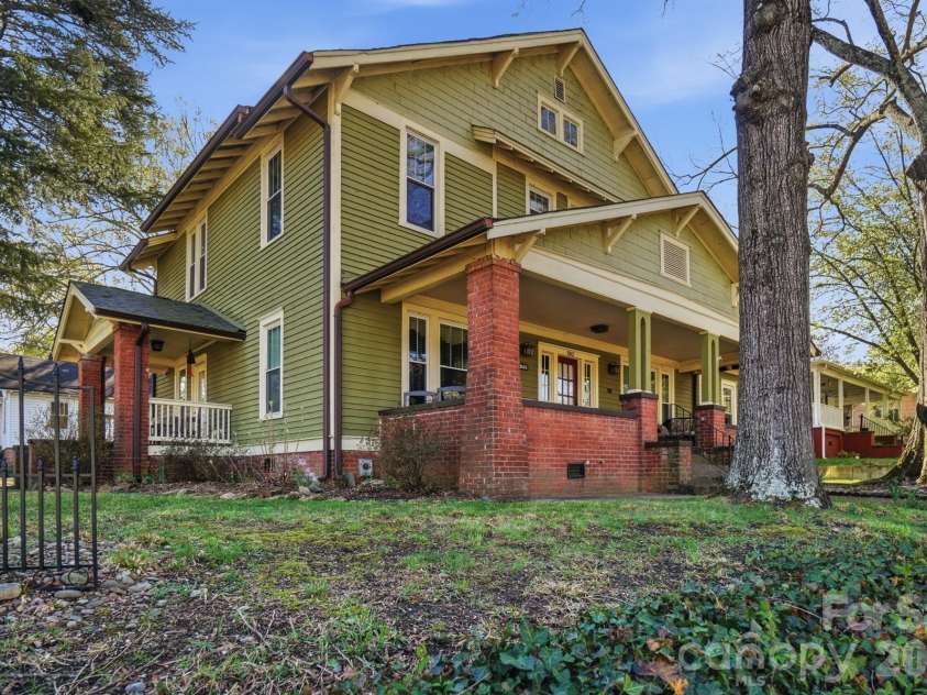502 South Street, Gastonia, NC 28052.  MLS# CAR4358539, YatesRealty ID 12402. 