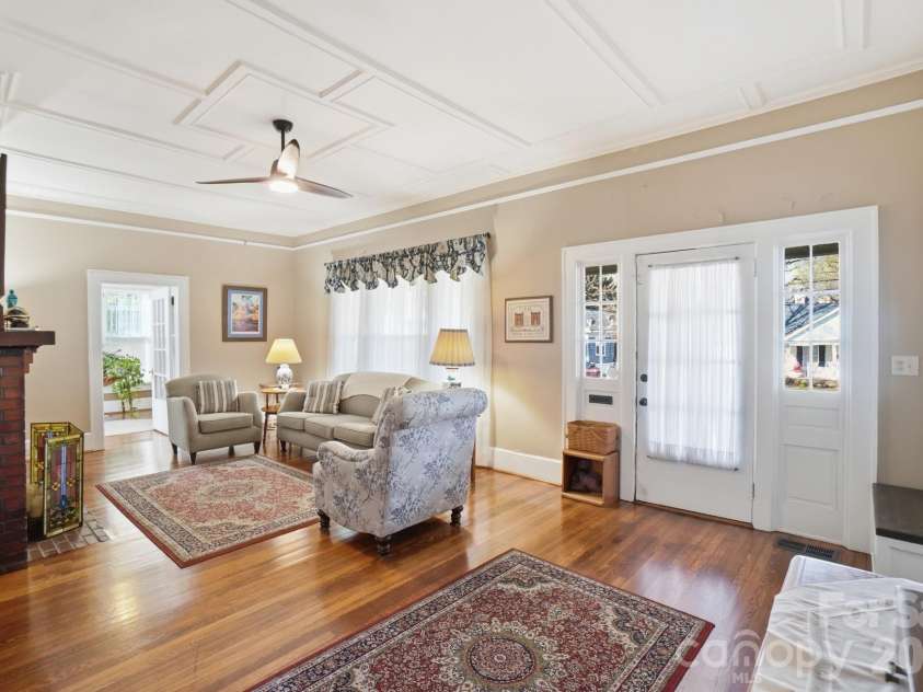 502 South Street, Gastonia, NC 28052.  MLS# CAR4358539, YatesRealty ID 12402. 