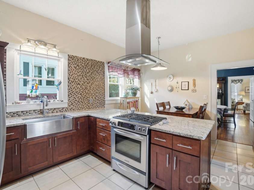 502 South Street, Gastonia, NC 28052.  MLS# CAR4358539, YatesRealty ID 12402. 