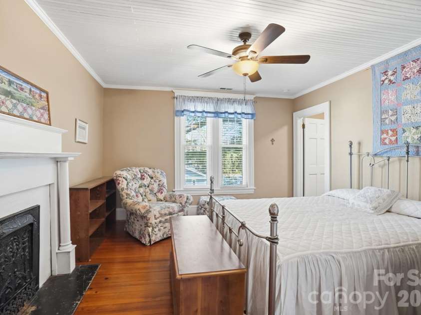 502 South Street, Gastonia, NC 28052.  MLS# CAR4358539, YatesRealty ID 12402. 