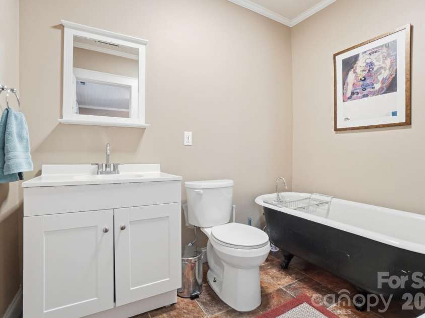 502 South Street, Gastonia, NC 28052.  MLS# CAR4358539, YatesRealty ID 12402. 