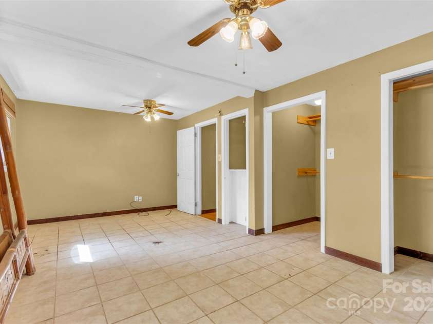 81 Julia Street, Columbus, NC 28722.  MLS# CAR4249289, YatesRealty ID 12403. 