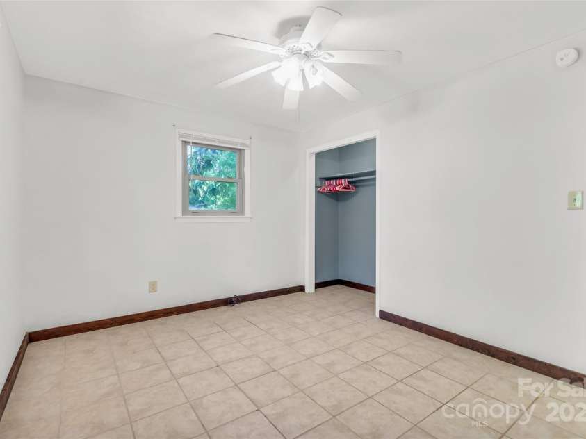 81 Julia Street, Columbus, NC 28722.  MLS# CAR4249289, YatesRealty ID 12403. 