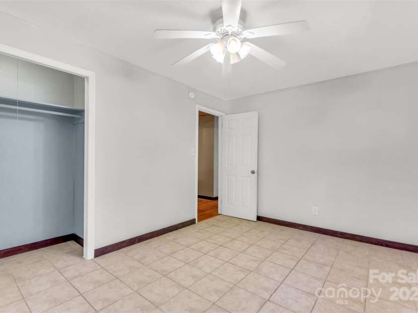 81 Julia Street, Columbus, NC 28722.  MLS# CAR4249289, YatesRealty ID 12403. 