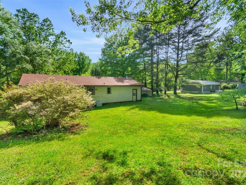 81 Julia Street, Columbus, NC 28722.  MLS# CAR4249289, YatesRealty ID 12403. 