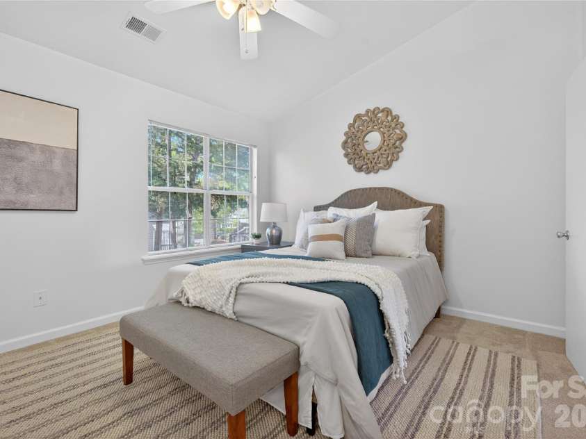 8214 Circle Tree Lane, Charlotte, NC 28277.  MLS# CAR4366640, YatesRealty ID 12404. 