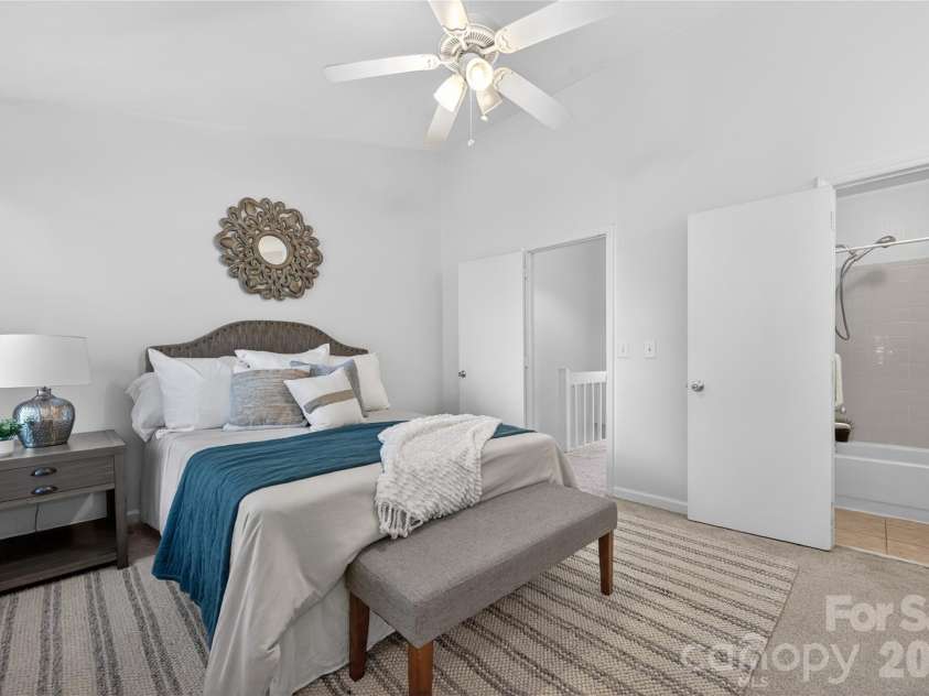 8214 Circle Tree Lane, Charlotte, NC 28277.  MLS# CAR4366640, YatesRealty ID 12404. 