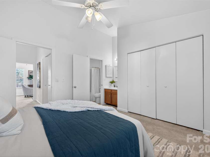 8214 Circle Tree Lane, Charlotte, NC 28277.  MLS# CAR4366640, YatesRealty ID 12404. 