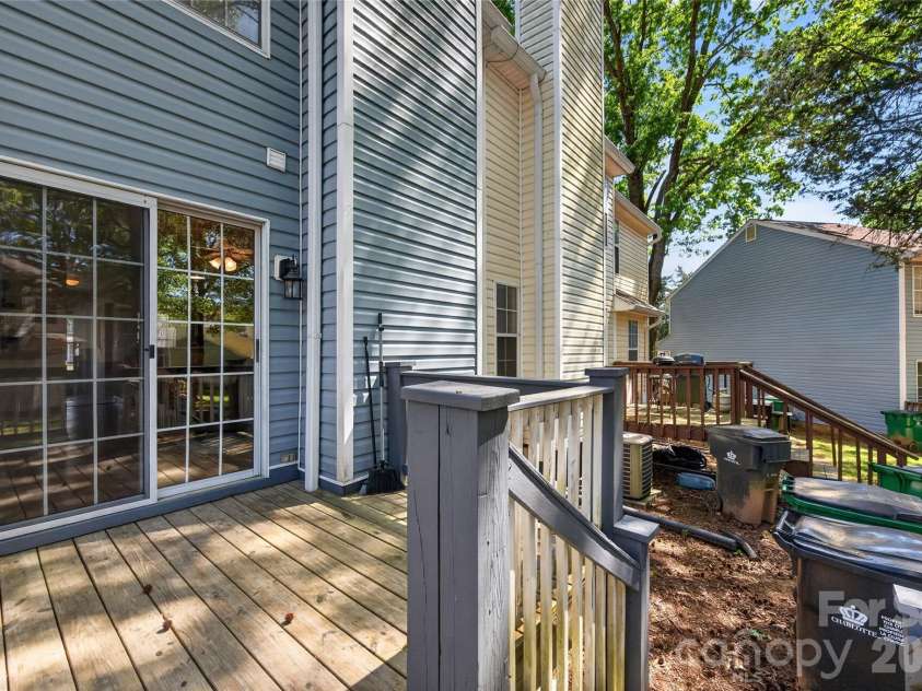 8214 Circle Tree Lane, Charlotte, NC 28277.  MLS# CAR4366640, YatesRealty ID 12404. 