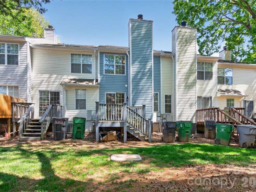 8214 Circle Tree Lane, Charlotte, NC 28277.  MLS# CAR4366640, YatesRealty ID 12404. 
