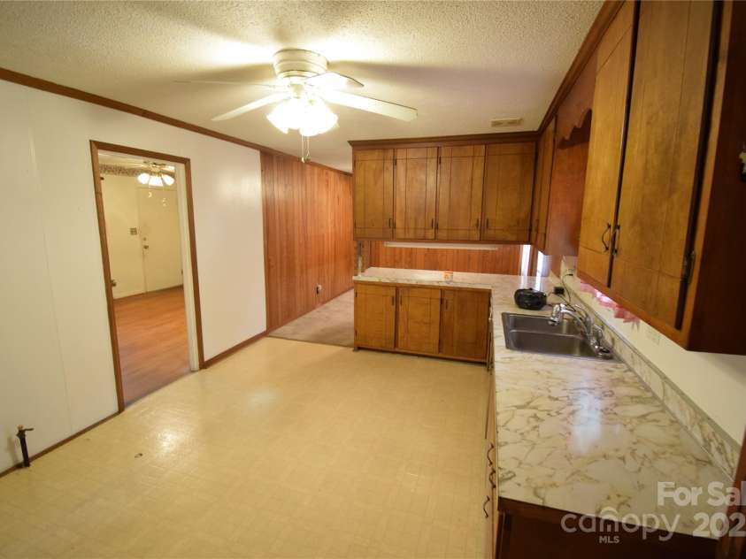 2427 Rhyneland Street, Gastonia, NC 28054.  MLS# CAR4195488, YatesRealty ID 12405. 