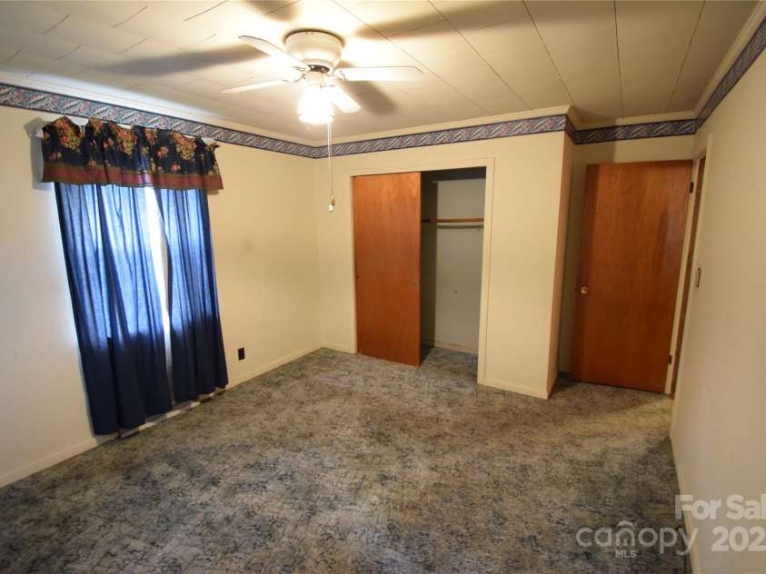 2427 Rhyneland Street, Gastonia, NC 28054.  MLS# CAR4195488, YatesRealty ID 12405. 