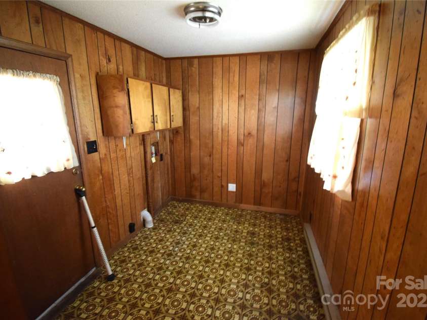 2427 Rhyneland Street, Gastonia, NC 28054.  MLS# CAR4195488, YatesRealty ID 12405. 