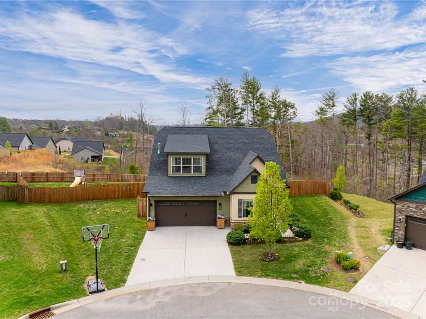 316 Wild Ginger Court, Weaverville, NC 28787.  MLS# CAR4245855, YatesRealty ID 12406. 