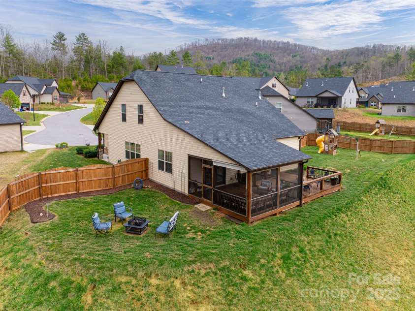 316 Wild Ginger Court, Weaverville, NC 28787.  MLS# CAR4245855, YatesRealty ID 12406. 