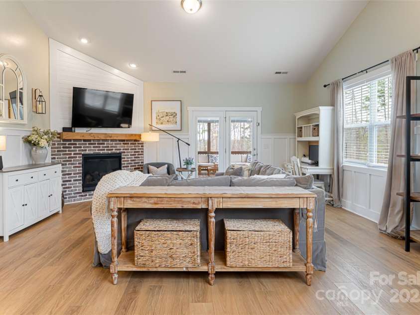 316 Wild Ginger Court, Weaverville, NC 28787.  MLS# CAR4245855, YatesRealty ID 12406. Light-filled and inviting open floor plan