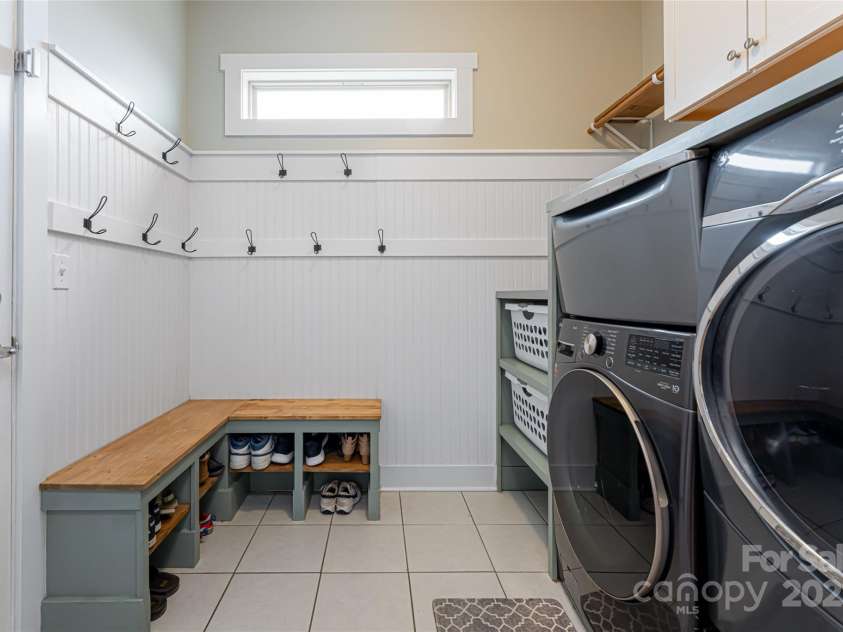 316 Wild Ginger Court, Weaverville, NC 28787.  MLS# CAR4245855, YatesRealty ID 12406. Mud Room and Laundry room located off the garage