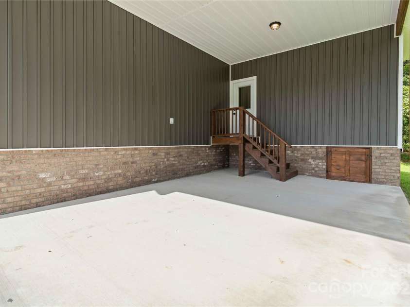 2434 Wo Gladden Road, Chester, SC 29706.  MLS# CAR4292593, YatesRealty ID 12407. 