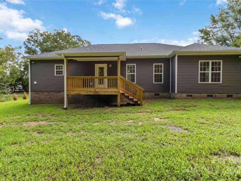 2434 Wo Gladden Road, Chester, SC 29706.  MLS# CAR4292593, YatesRealty ID 12407. 