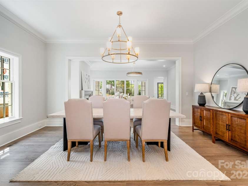4004 Nettie Court, Charlotte, NC 28211.  MLS# CAR4224277, YatesRealty ID 12408. Dining Room - For Representation