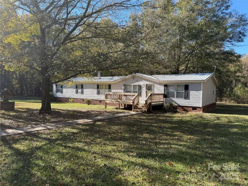 7159 Rev Melvin Adams Drive, Kershaw, SC 29067.  MLS# CAR4320576, YatesRealty ID 12408. 