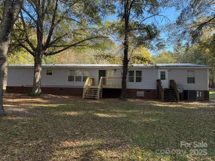 7159 Rev Melvin Adams Drive, Kershaw, SC 29067.  MLS# CAR4320576, YatesRealty ID 12408. 