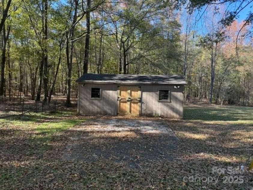 7159 Rev Melvin Adams Drive, Kershaw, SC 29067.  MLS# CAR4320576, YatesRealty ID 12408. 