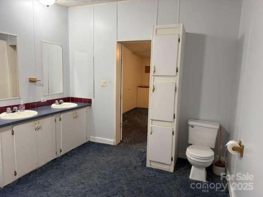 7159 Rev Melvin Adams Drive, Kershaw, SC 29067.  MLS# CAR4320576, YatesRealty ID 12408. 