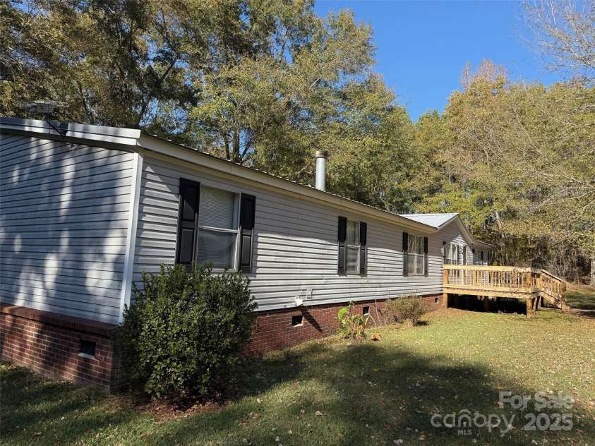 7159 Rev Melvin Adams Drive, Kershaw, SC 29067.  MLS# CAR4320576, YatesRealty ID 12408. 