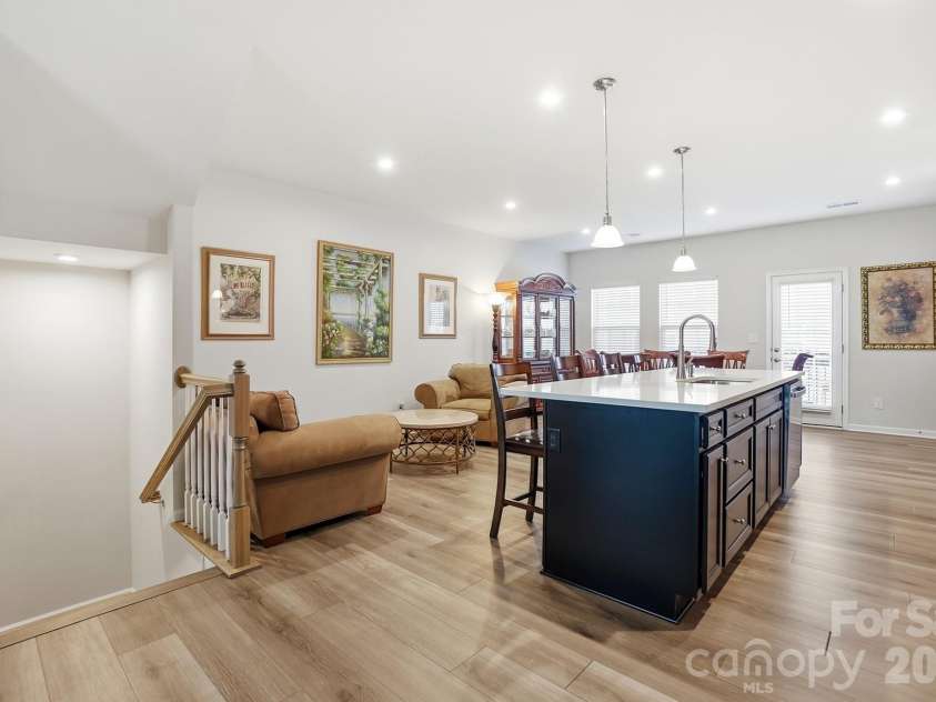 1404 May Apple Drive, Matthews, NC 28104.  MLS# CAR4363590, YatesRealty ID 12409. 