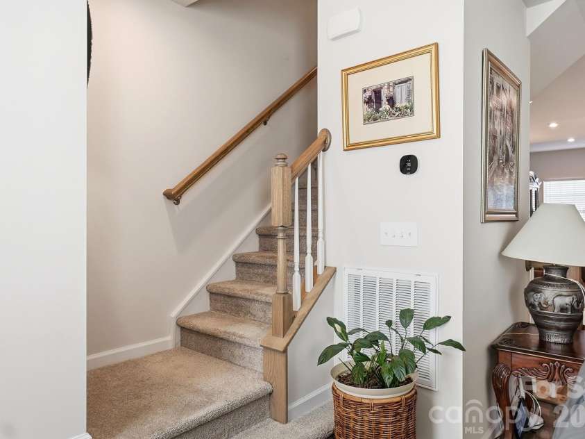 1404 May Apple Drive, Matthews, NC 28104.  MLS# CAR4363590, YatesRealty ID 12409. 