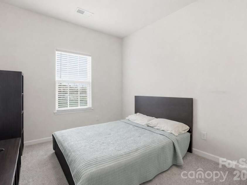 1404 May Apple Drive, Matthews, NC 28104.  MLS# CAR4363590, YatesRealty ID 12409. 
