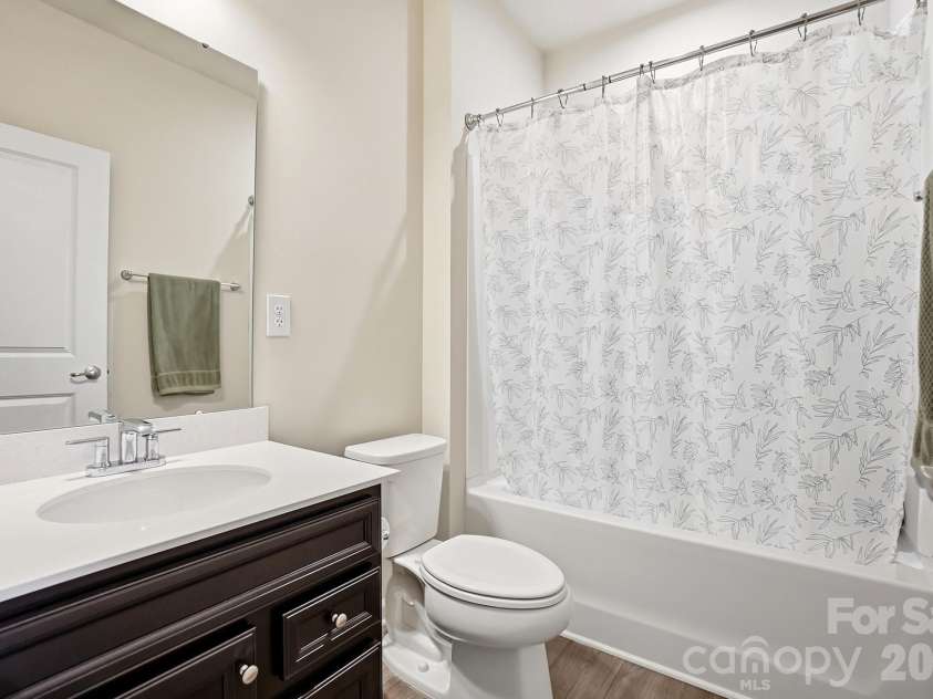 1404 May Apple Drive, Matthews, NC 28104.  MLS# CAR4363590, YatesRealty ID 12409. 
