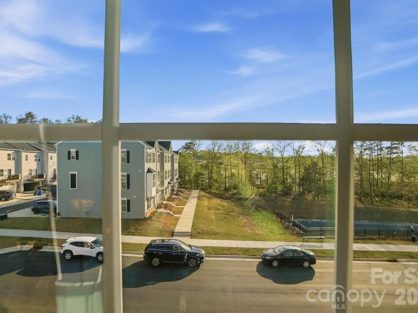 1404 May Apple Drive, Matthews, NC 28104.  MLS# CAR4363590, YatesRealty ID 12409. 