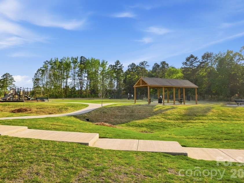 1404 May Apple Drive, Matthews, NC 28104.  MLS# CAR4363590, YatesRealty ID 12409. 