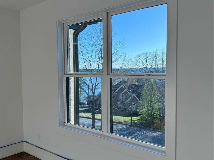 963 North Shore Drive, Hickory, NC 28601.  MLS# CAR4216047, YatesRealty ID 12409. 