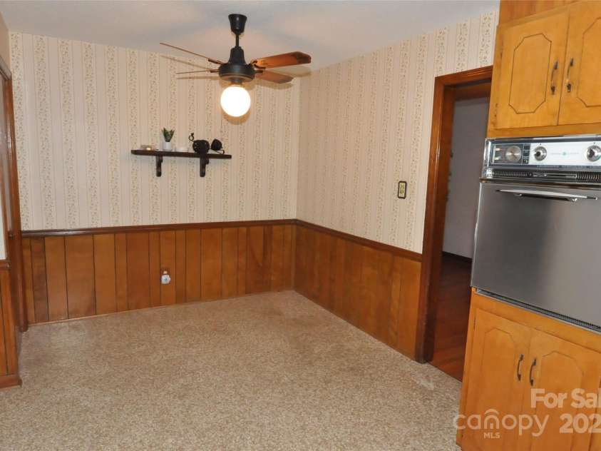 752 Cedar Lane, Chester, SC 29706.  MLS# CAR4329829, YatesRealty ID 1241. 