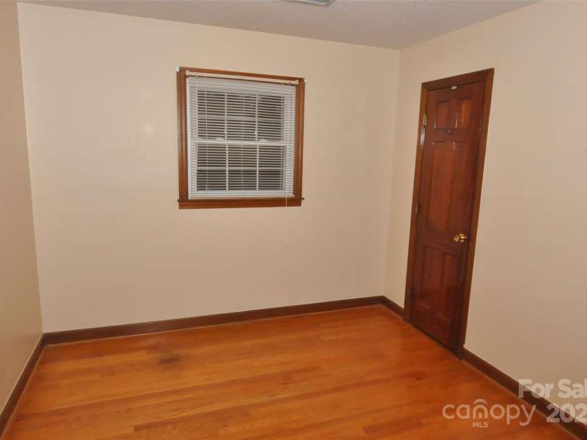 752 Cedar Lane, Chester, SC 29706.  MLS# CAR4329829, YatesRealty ID 1241. 