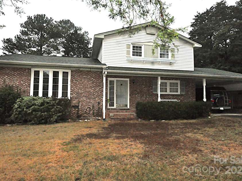 752 Cedar Lane, Chester, SC 29706.  MLS# CAR4329829, YatesRealty ID 1241. 