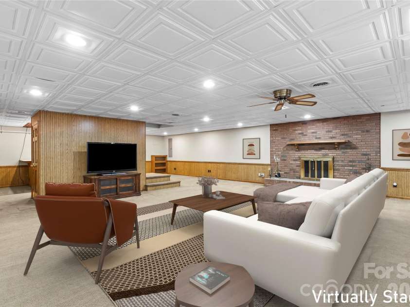 1061 Fairway Drive, Kannapolis, NC 28081.  MLS# CAR4319984, YatesRealty ID 12410. 
